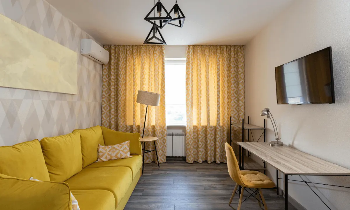 curtains-cleaned-in-flat-in-kingston.webp