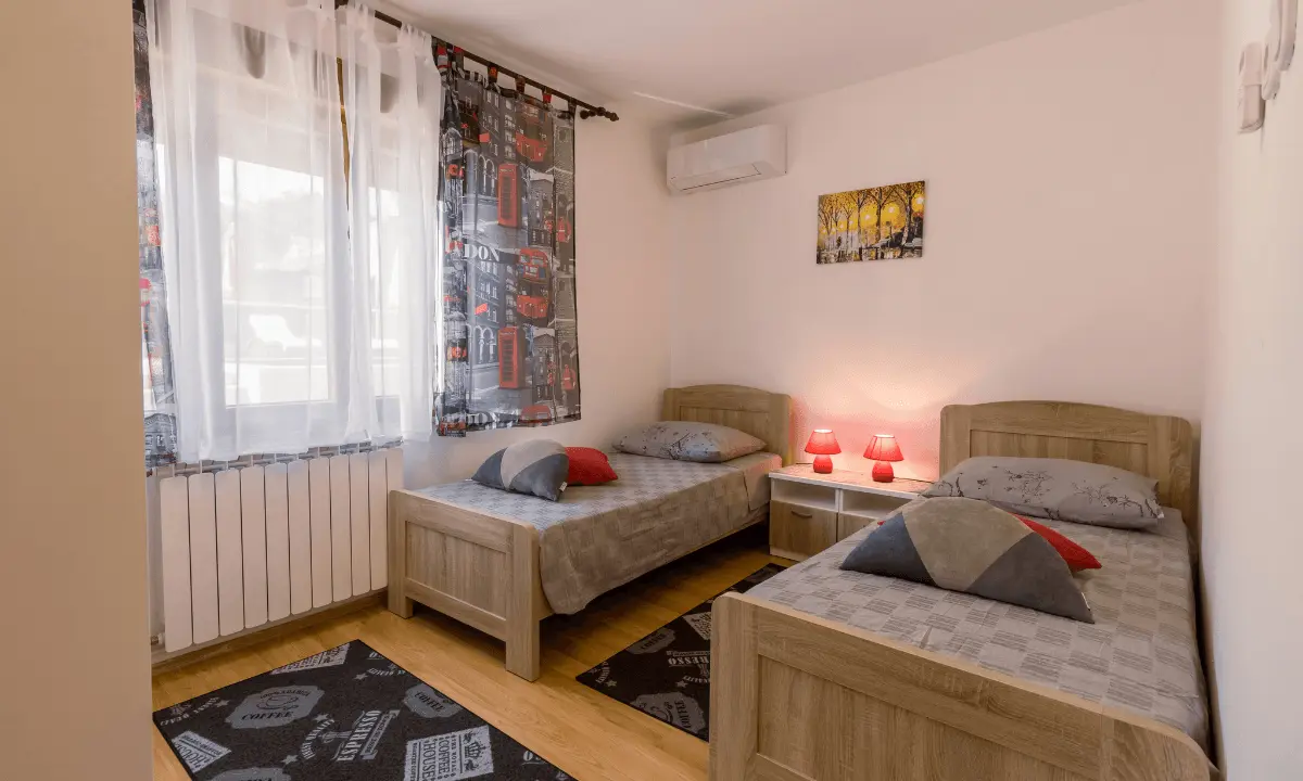 student accomodation cleaning kingston