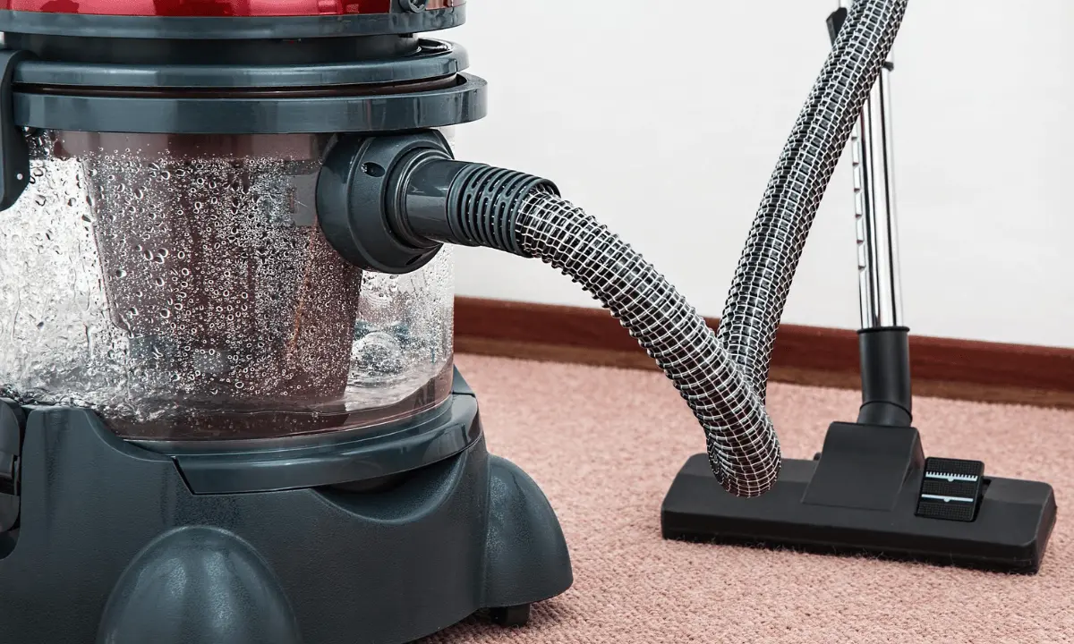 vacuum-cleaner-2.webp
